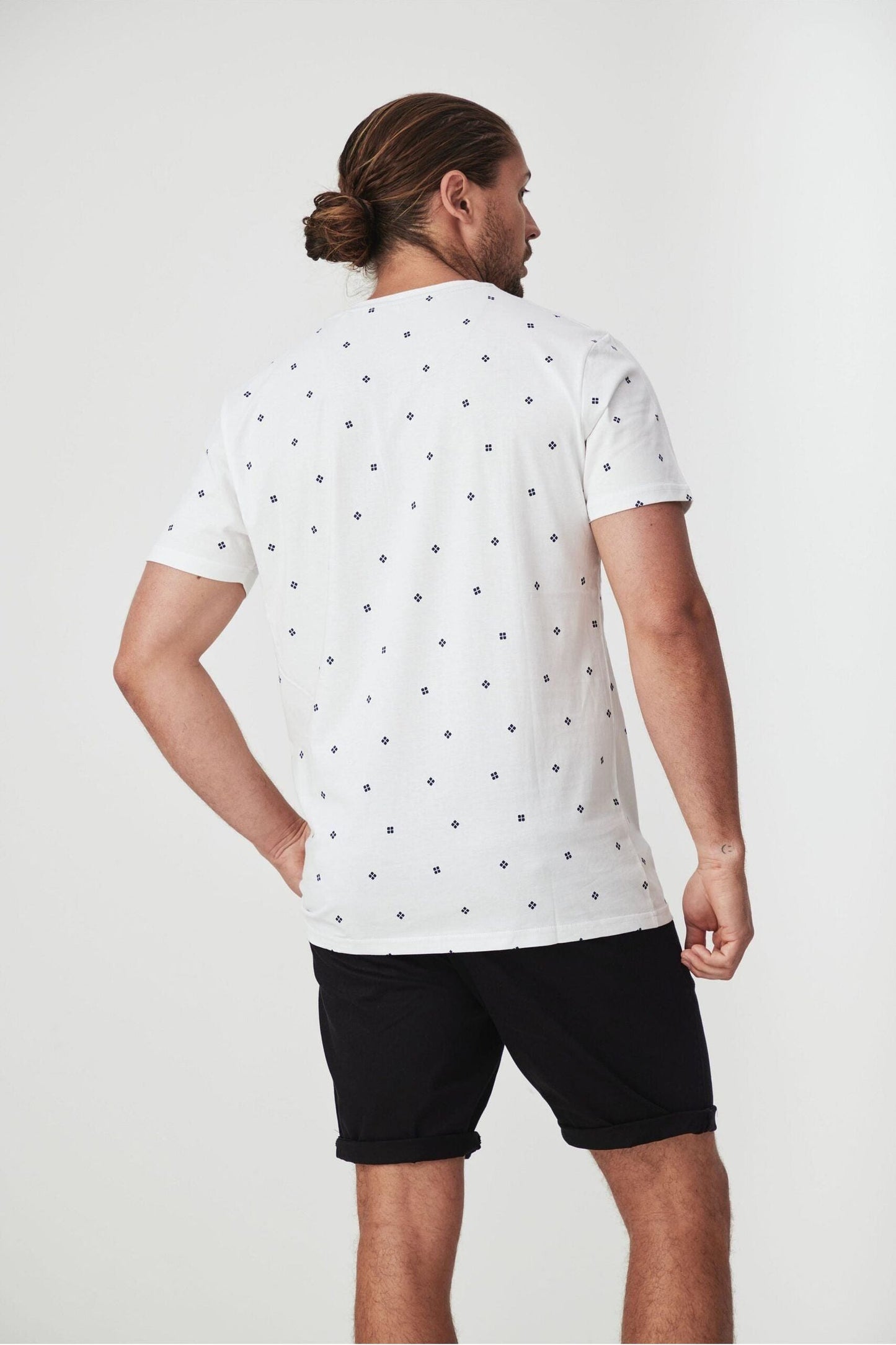 ARNOLD - HENLEY TEE