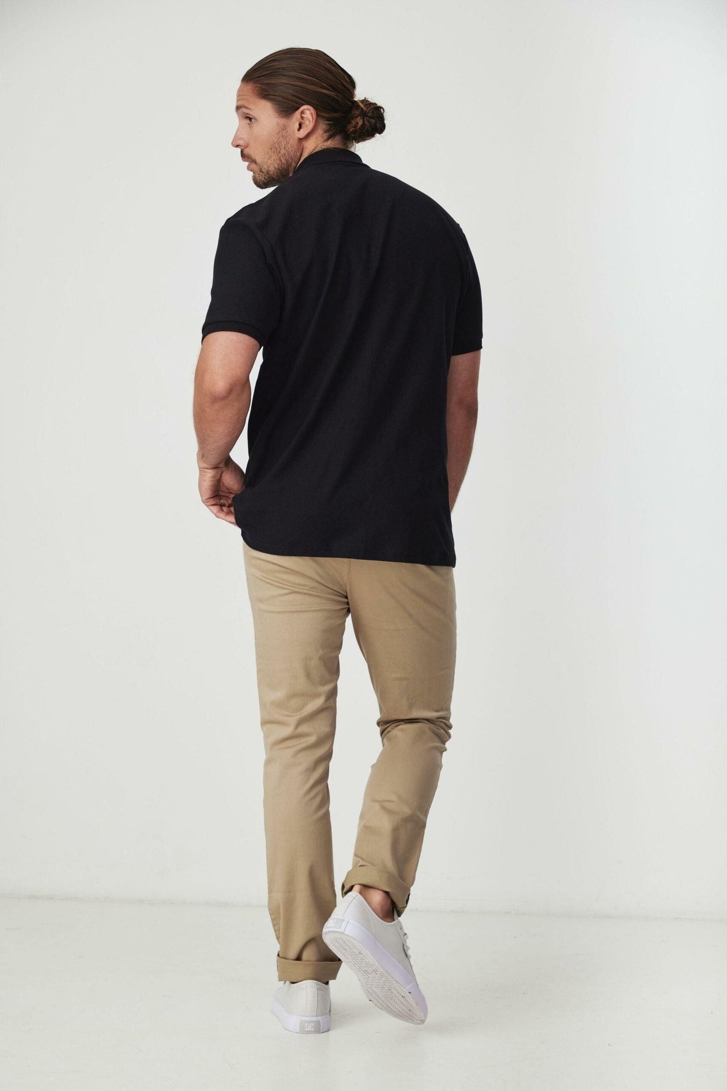MAGENTA BLACK ZIP POLO