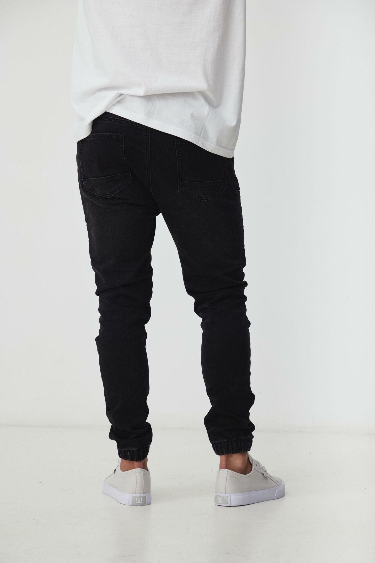 NEWPORT BLACK DENIM JOGGER