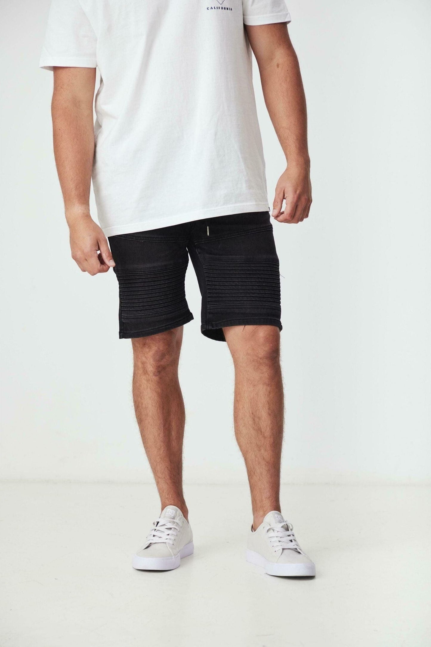 BRIGGS BLACK ELASTIC DENIM SHORT