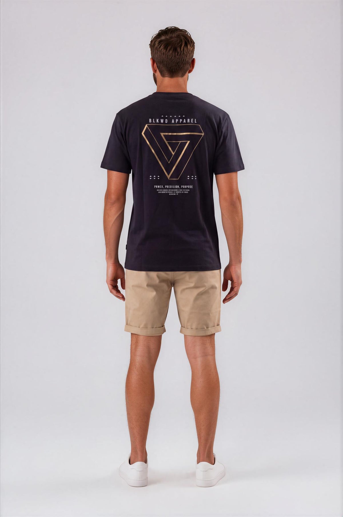 BW26SST0705_WARNOCK_LONGLINE_TEE_1-Marcus-Light_Studio-3