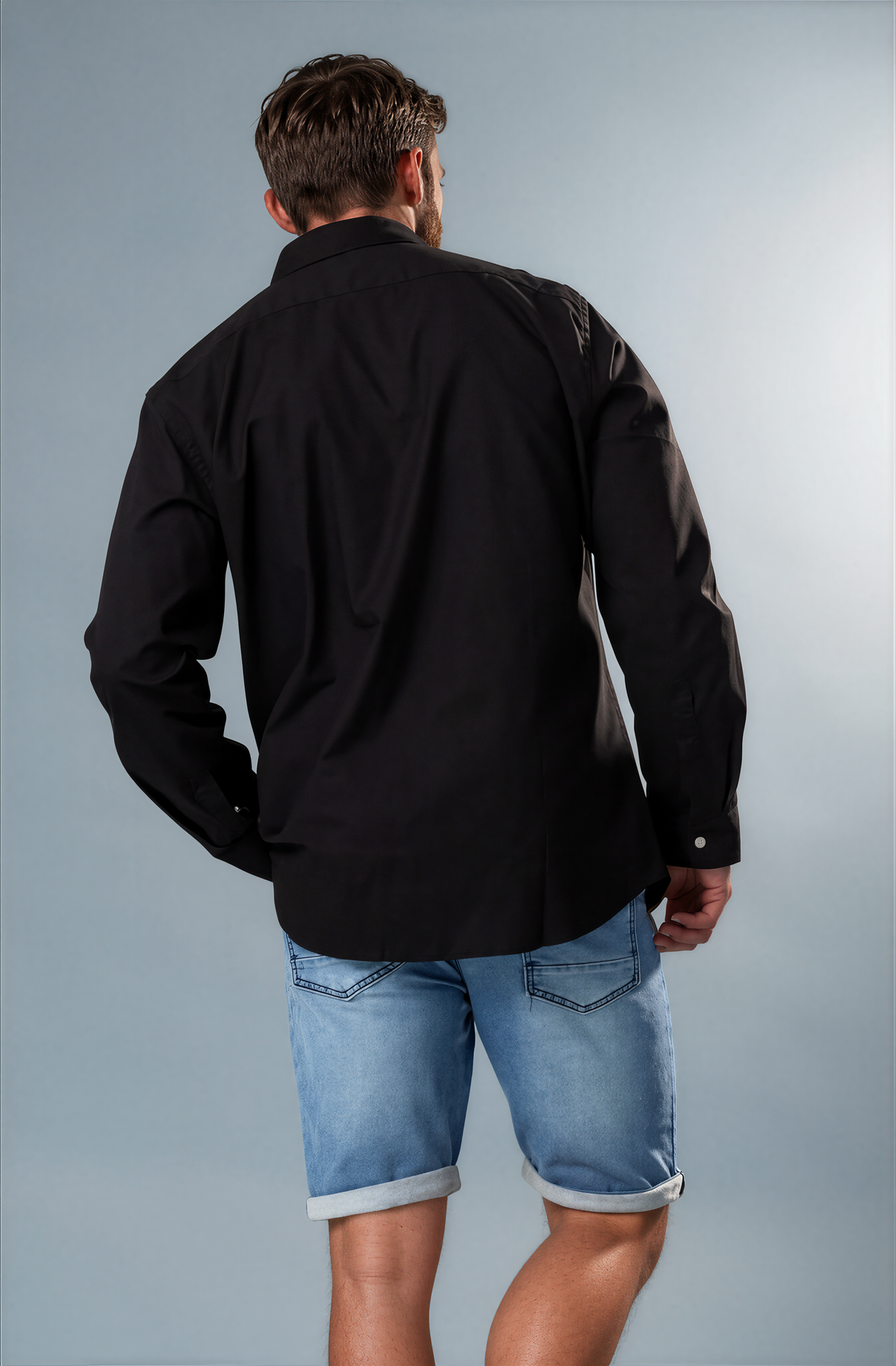 SJ23LLS0300_AVALON_BLACK_1051-Marco-Studio-Marcus-Mist_Fade