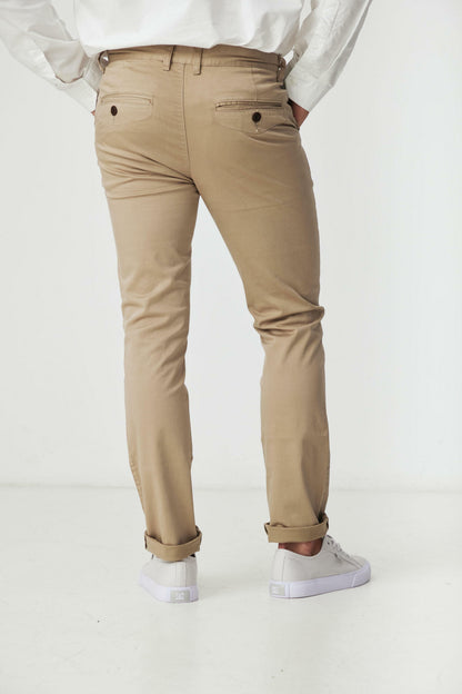 CLAY STONE SLIM CHINO PANT