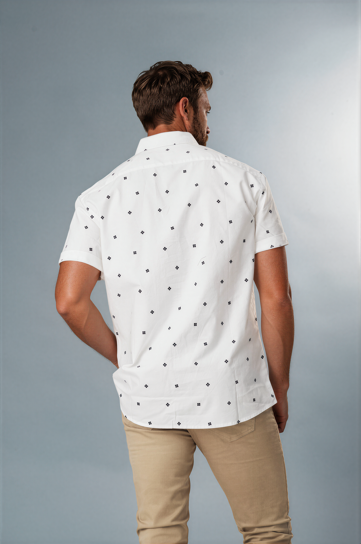 SJ23LSS0305_TILPA_WHITE_0870-Marcus-Mist_Fade
