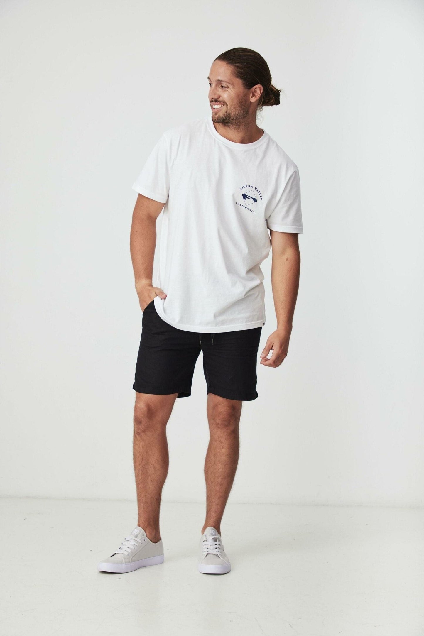 ZIGGY BLACK LINEN SHORTS